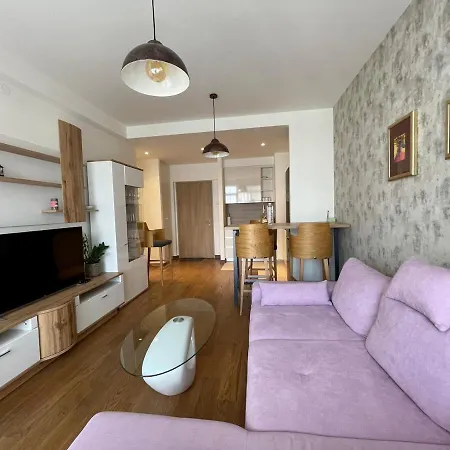 Romantic One Bedroom At Bw-city And Park View * Beograd
