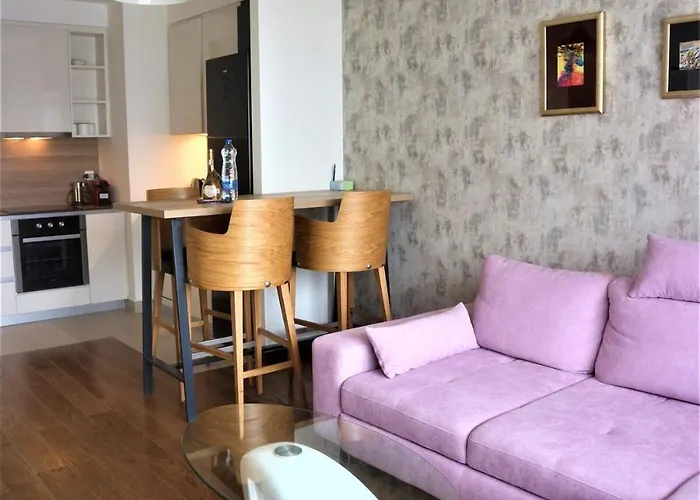 Romantic One Bedroom At Bw-city And Park View Belgrado