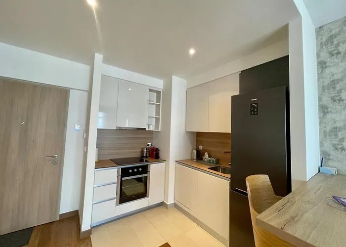 Romantic One Bedroom At Bw-city And Park View * Belgrado