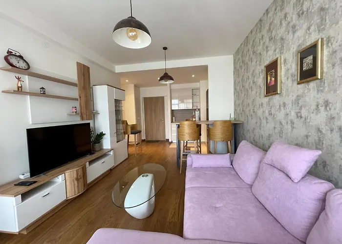 Romantic One Bedroom At Bw-city And Park View * Belgrado